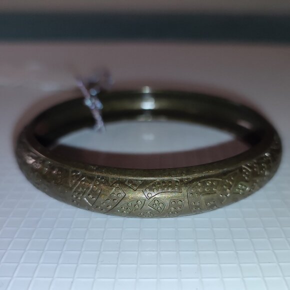 Cuff Bracelet Medium Sized Hand antiquated golden look metallic academia - Picture 1 of 4